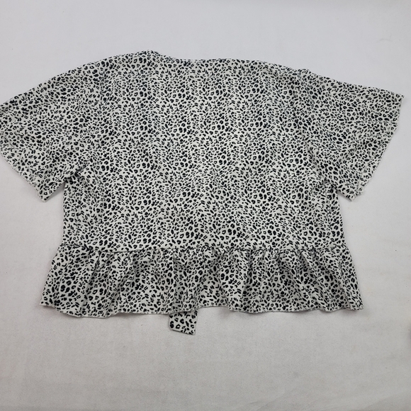 NWOT snow leopard front tie peplum flutter blouse - Picture 7 of 8